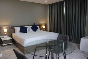Suite | Minibar, in-room safe, desk, free WiFi - Polana Plaza Hotel (Maputo)