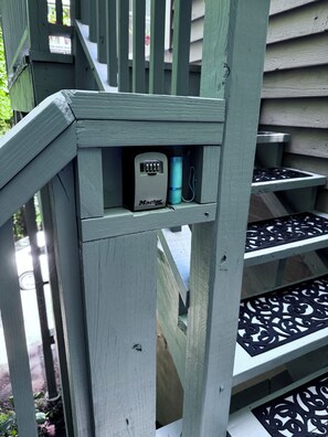 Property grounds - Two bedroom upstairs unit. "Timberlane Mountain Retreat" with mini kitchen (Boone)