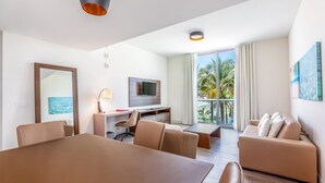 Dining room - Stylish Private Beach Condo Hollywood (Hollywood)