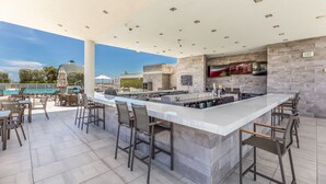 Rooftop terrace - Stylish Private Beach Condo Hollywood (Hollywood)