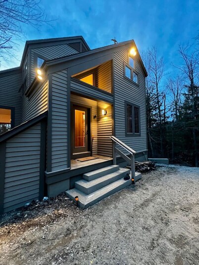 Stratton Mountain Home - Hot Tub, Sauna, Fire Pit, & MORE!