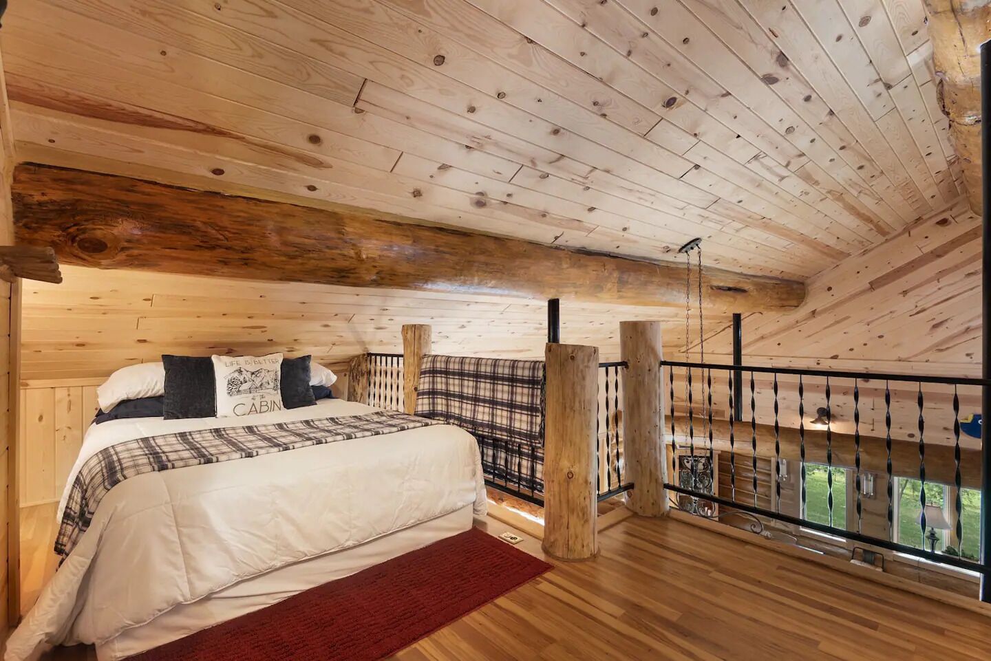 2 多间卧室、办公桌、熨斗/熨衣板、免费 WiFi