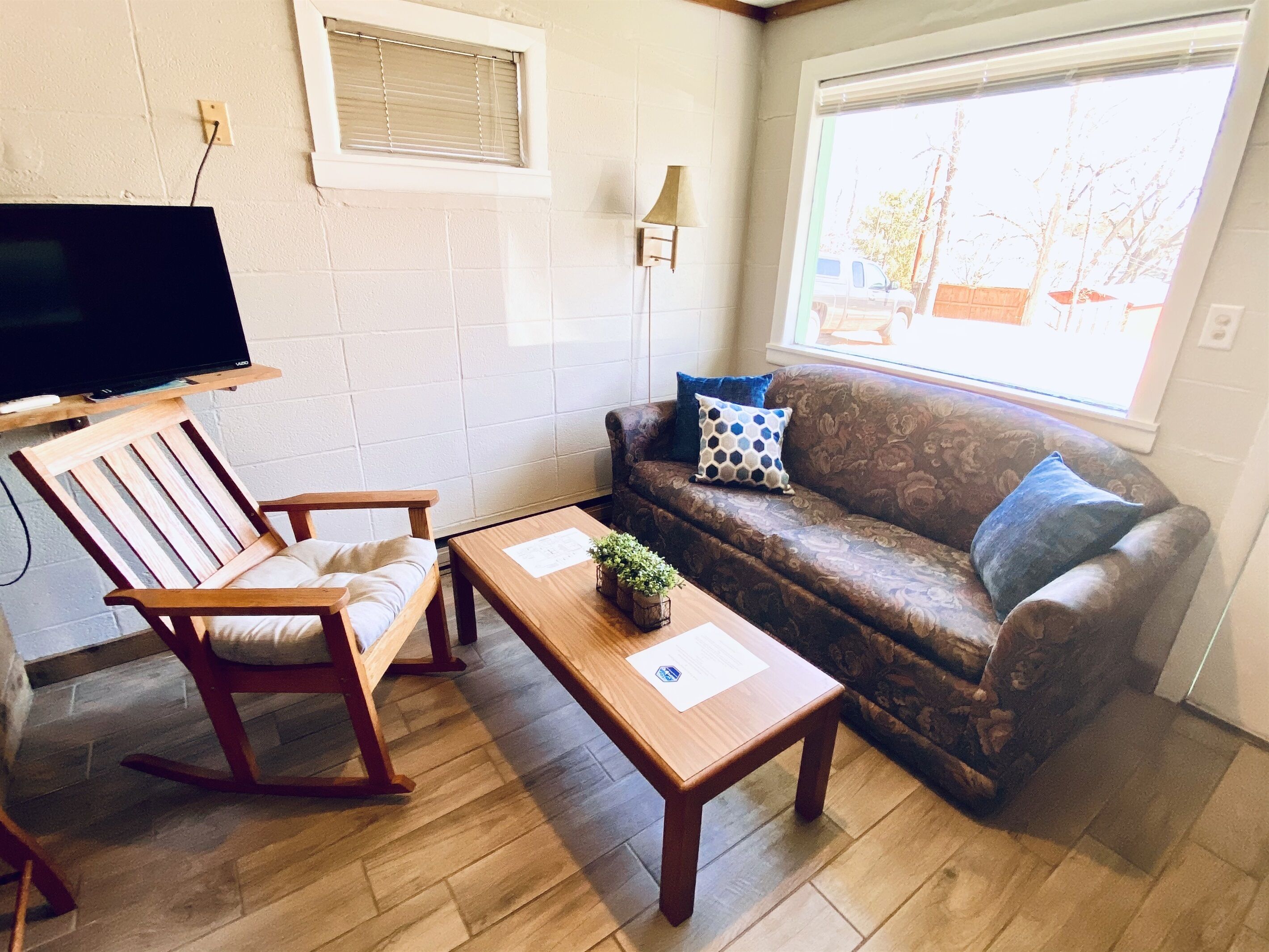 The Coral Cabin at Green Valley (Cabin 1)