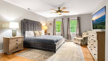 7 Schlafzimmer, Bügeleisen/Bügelbrett, Reisekinderbett, WLAN