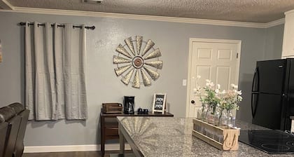 Farmhouse with easy access to state parks, lake, golf course