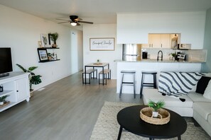 Smart-TV, Netflix, Hulu, Bücher