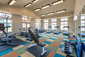 Fitness facility - Steps from the beach and Pool #62 (Osoyoos)