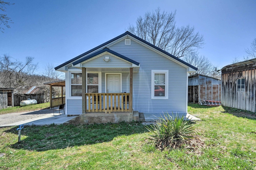 Cozy Lesterville Home Near Parks & Forests!