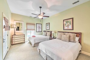 2 bedrooms, desk, WiFi, bed sheets