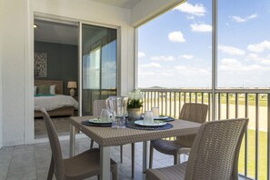 Dining - Charming Villa | Themed Rooms | Prime Location (Four Corners)