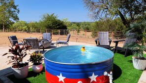 Terrace/patio - Cozy Cottage just 15 Mins North of Downtown Weatherford! (Weatherford)