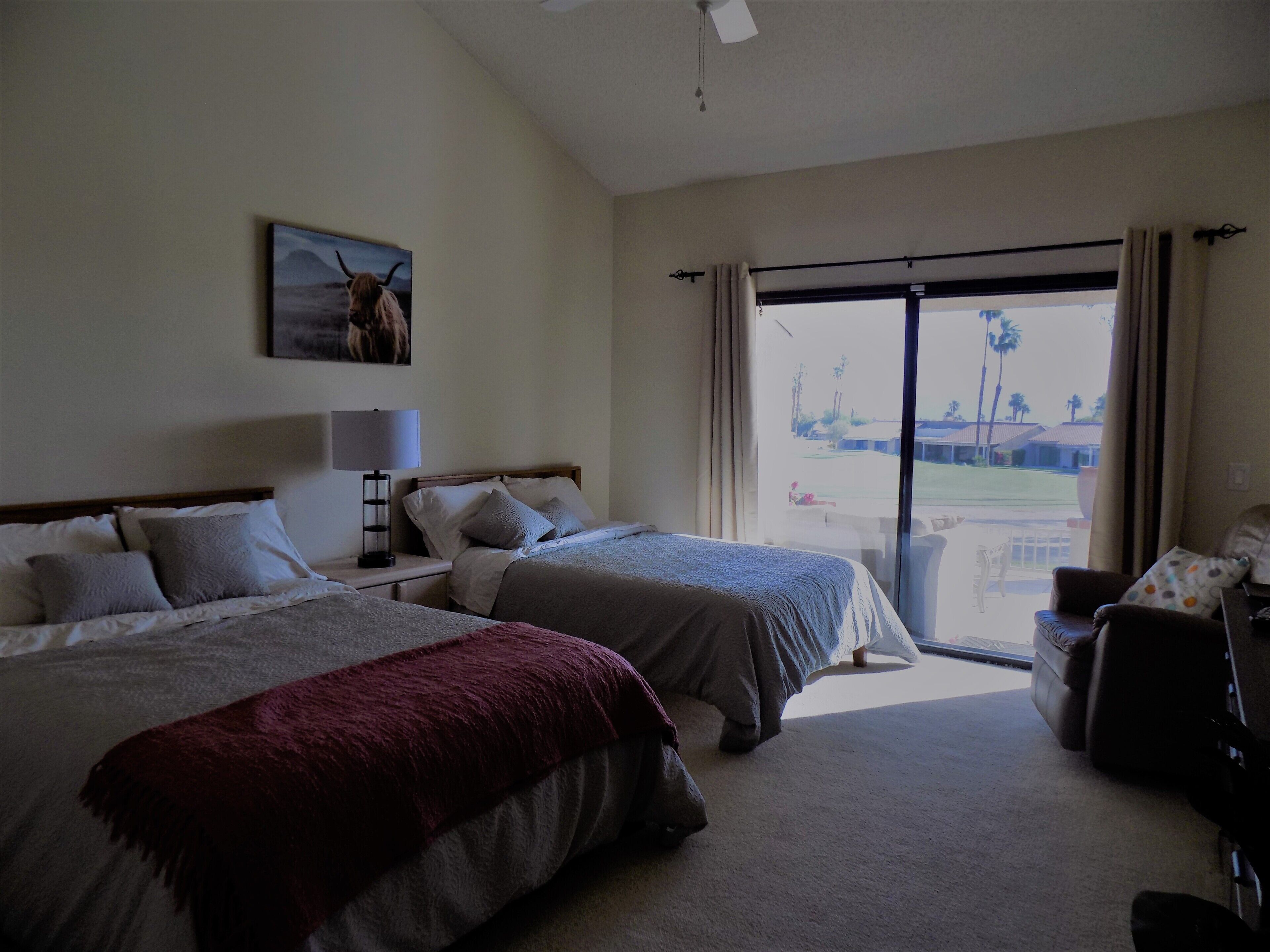 2 bedrooms, desk, iron/ironing board, WiFi