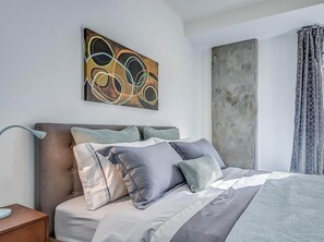 1 chambre, fer et planche à repasser, Wi-Fi gratuit, draps fournis