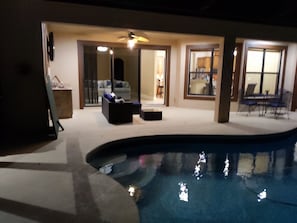 Opvarmet pool