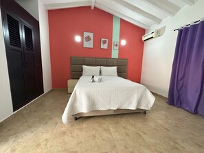 ห้องสแตนดาร์ดดับเบิล | เครื่องนอนระดับพรีเมียม, Wi-Fi ฟรี, ผ้าปูที่นอน