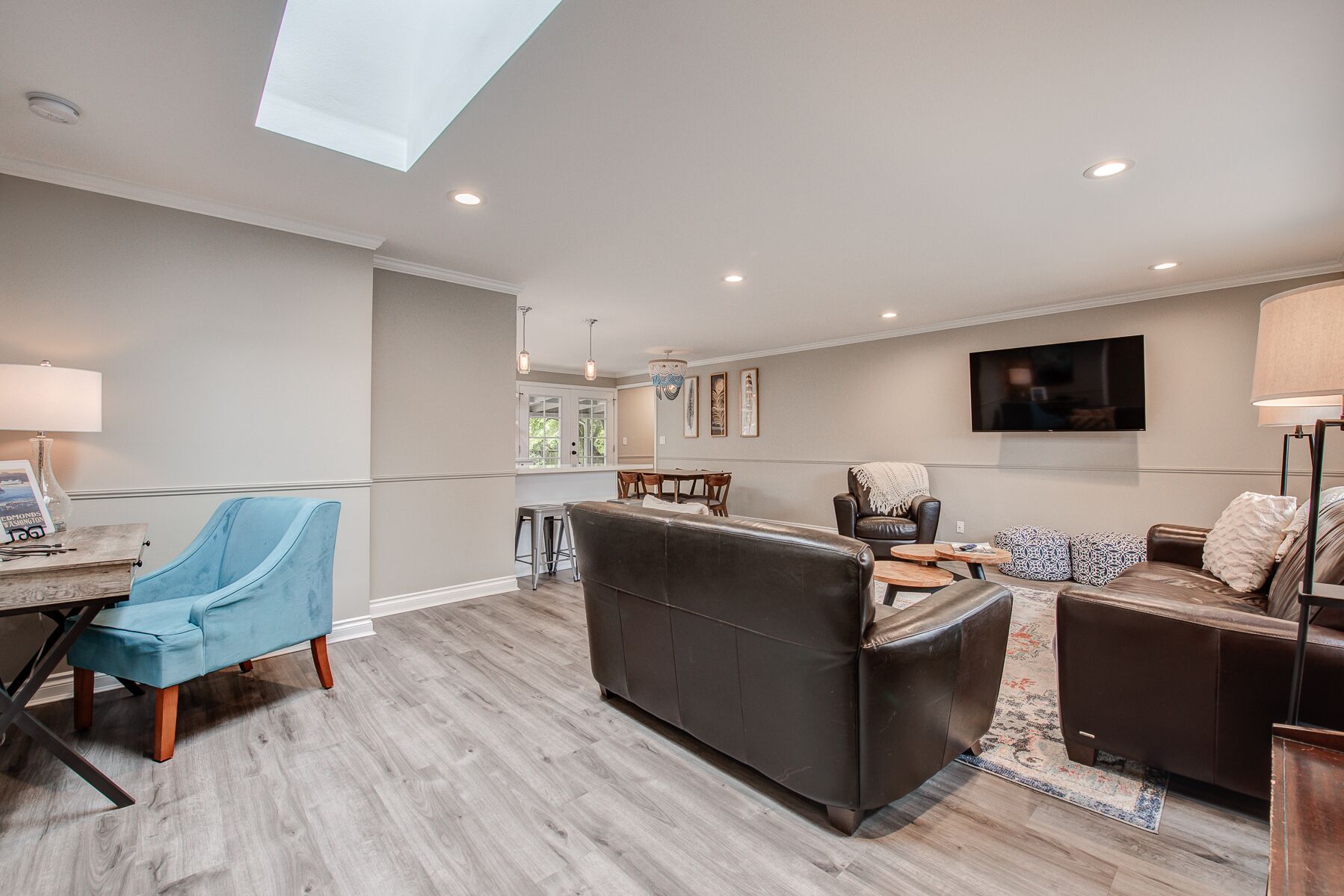 Peaceful Getaway in Desirable Edmonds Near Seattle. ADA accessible.