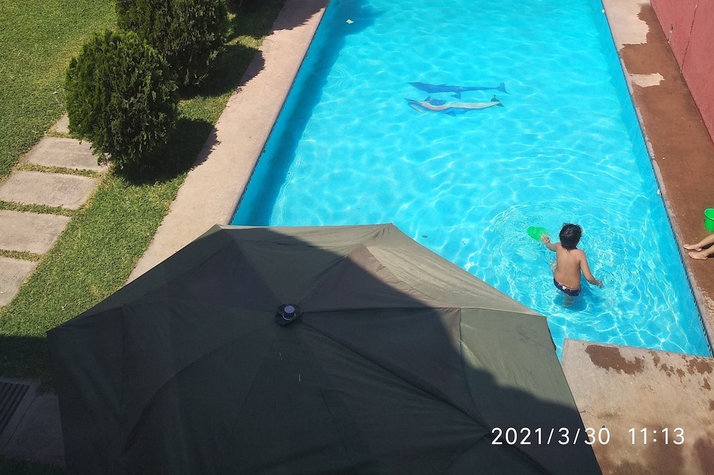 Rest house with pool for you to enjoy with your favorite forgives.