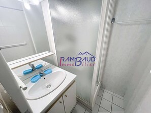 Bathroom - Studio Cabin - 4 beds - Resort center (VALLOIRE)
