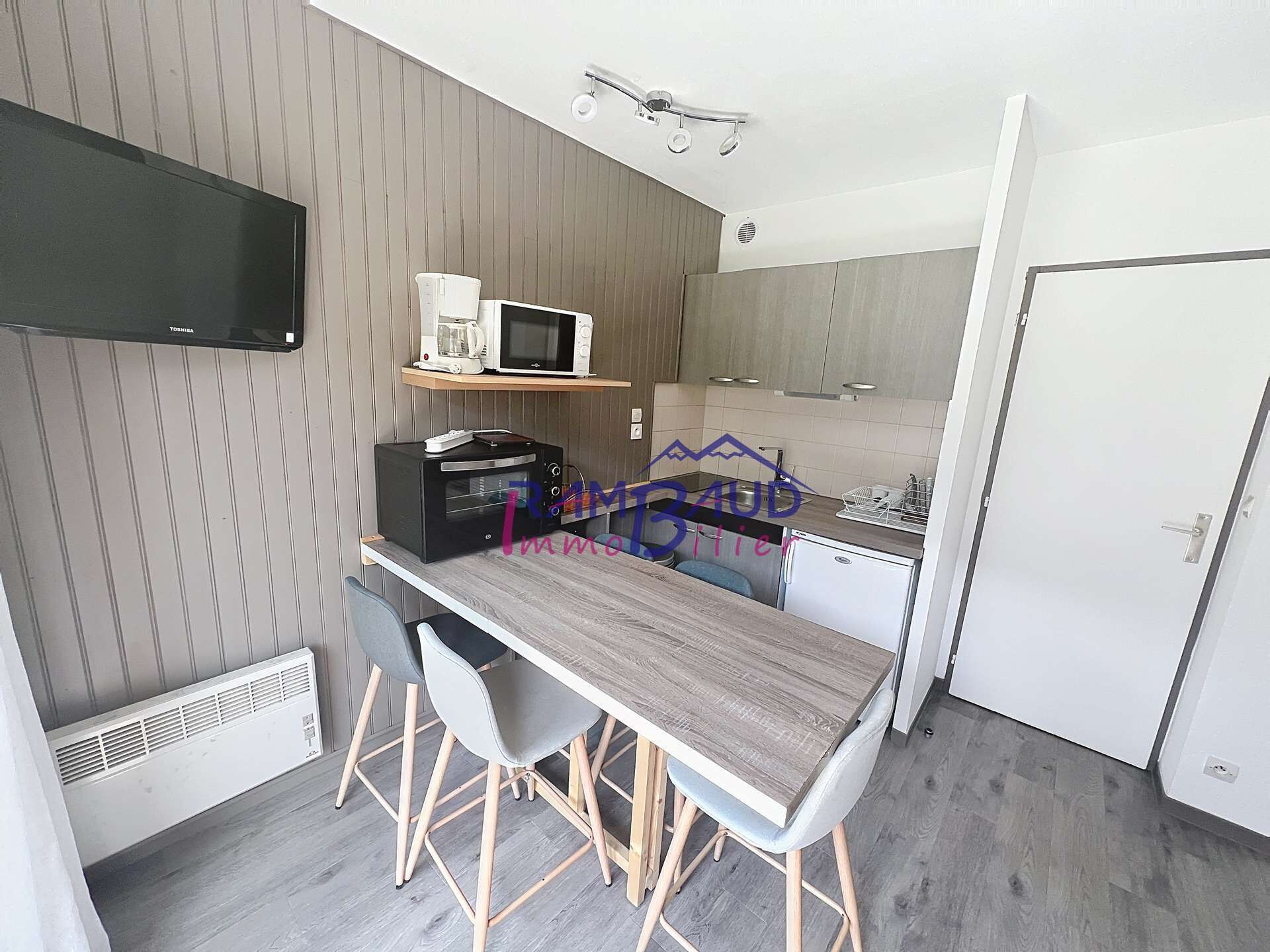 Fridge, oven, toaster, cookware/dishes/utensils