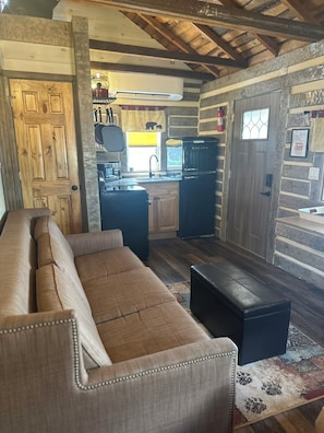 Smart TV, video games - Log Cabin on Lake Alice & ATV/UTV Trails, Little Bear 2-Bedroom (Tomahawk)