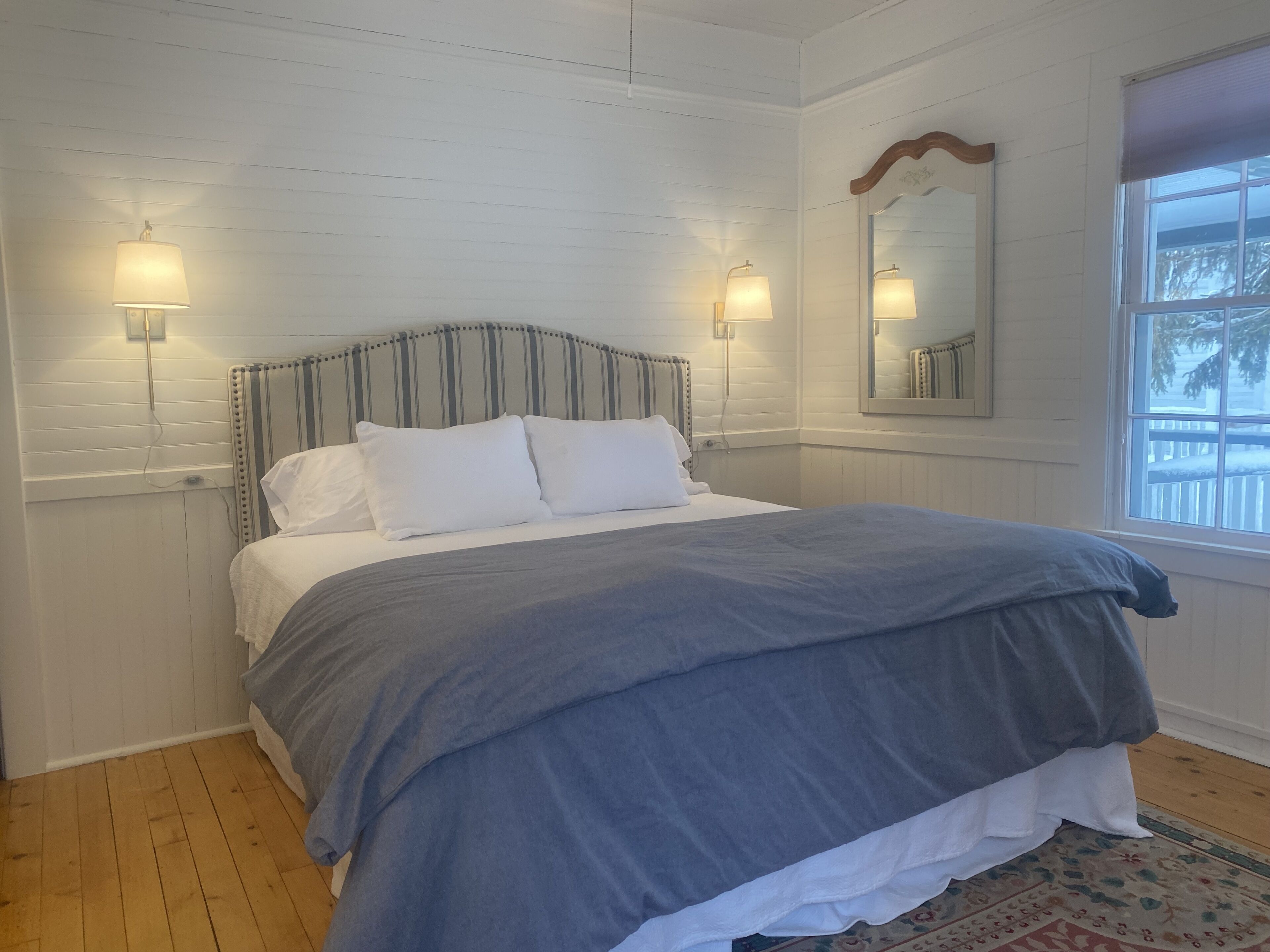 Fern Cottage: A Charming Cozy Saranac Inn Camp