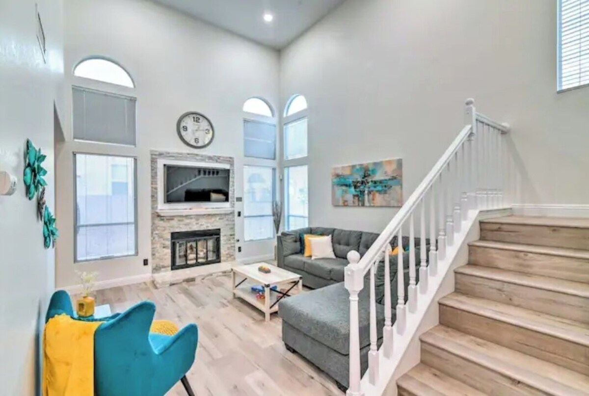 Peaceful & Spacious 3BD/2.5BA Getaway Home