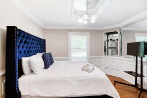 8 chambres, fer et planche à repasser, Wi-Fi gratuit, draps fournis