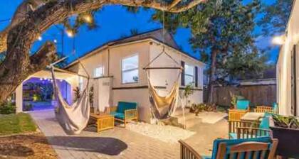 2 CLEAN Houses! 3bd/2ba & 1bd/1ba guest house in safe area close 2 everything