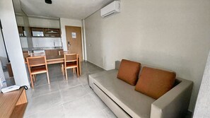 TV - Apartment in Salinas Premium Resort, surrounded by beautiful beaches. (Salinópolis)