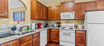 Franklin condo fully furnished 30 nights minimum