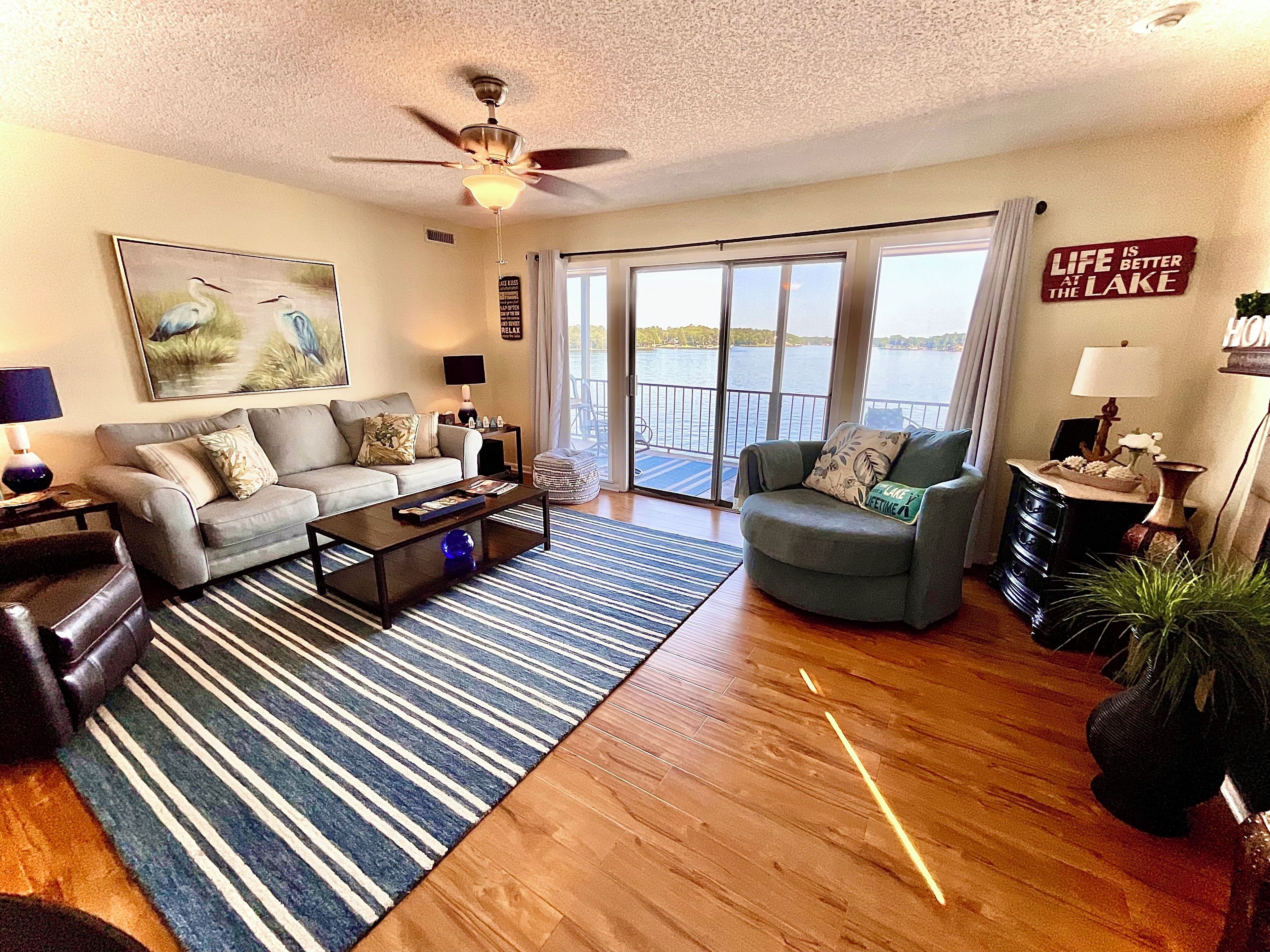 New, Amazing Panoramic views of Lake Hamilton, waterfront at The Landing.