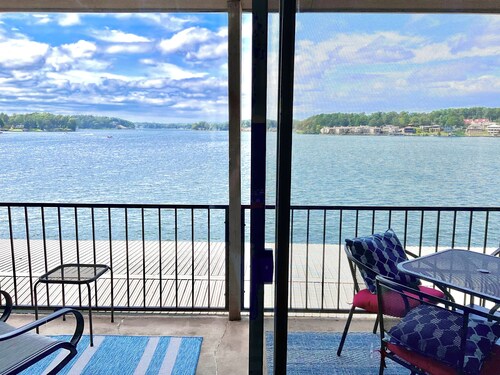 New, Amazing Panoramic views of Lake Hamilton, waterfront at The Landing.