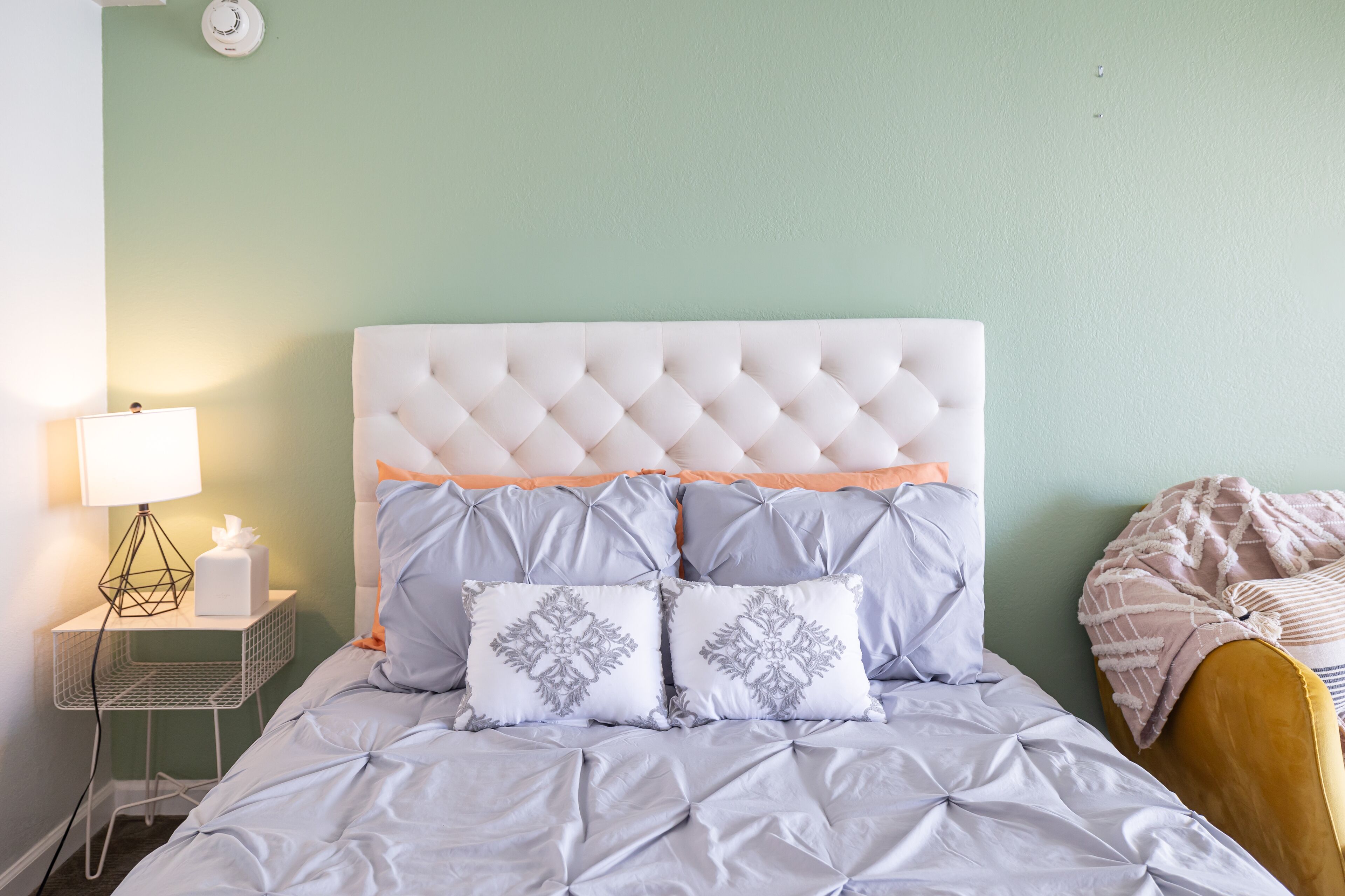 Cozy Studio Near Mall & Waikiki Beach!!!