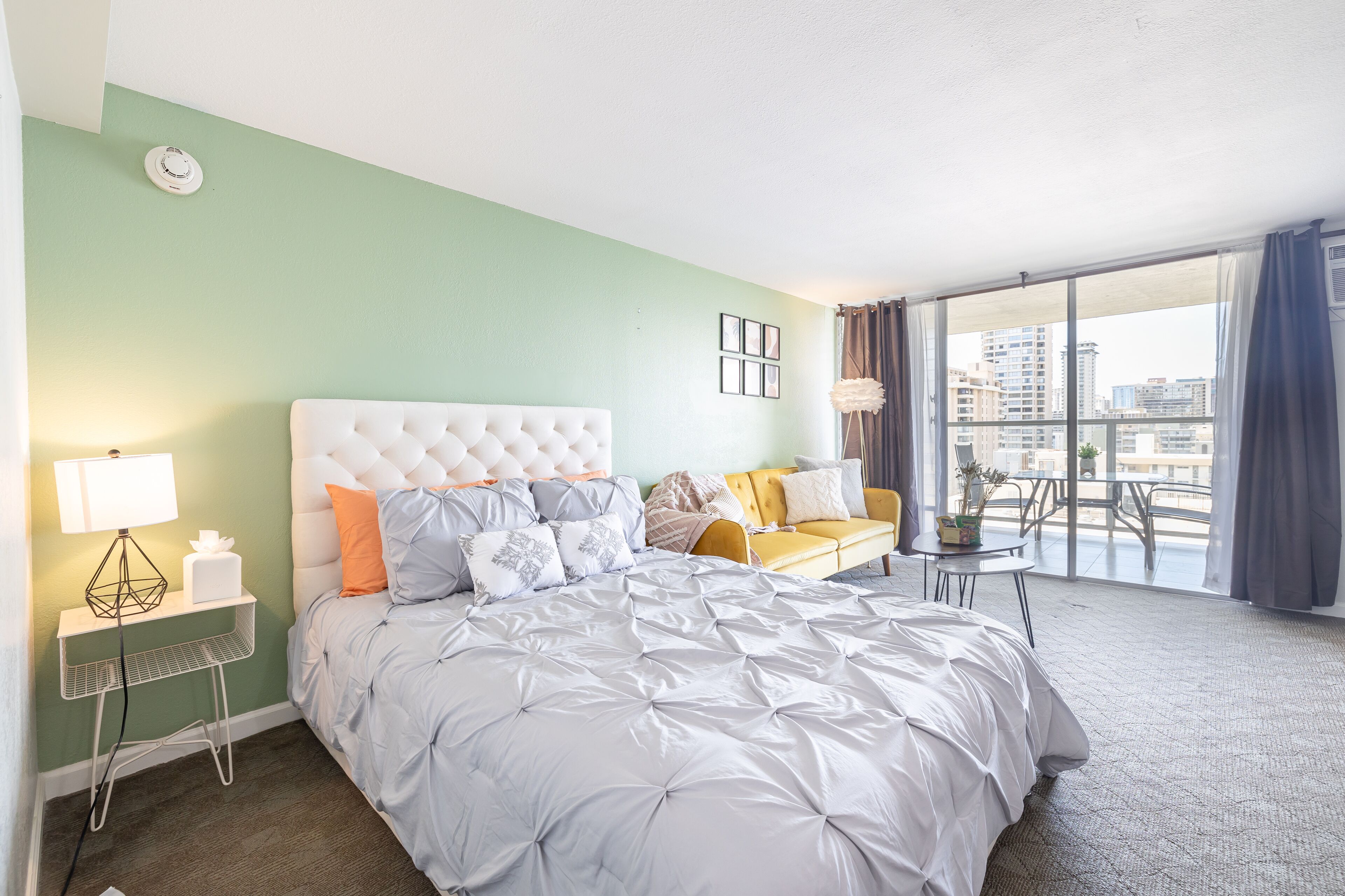 Cozy Studio Near Mall & Waikiki Beach!!!