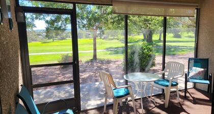 Quiet Condo on Prescott Country Club Golf Course!