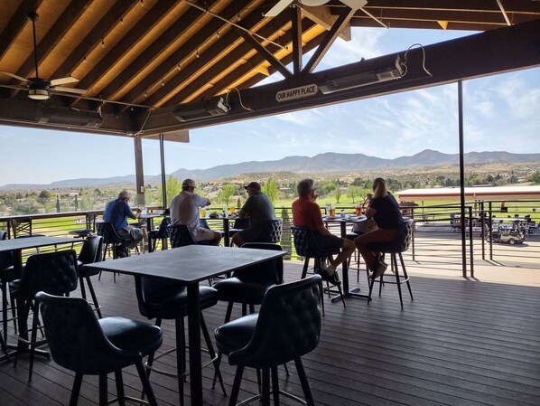 Outdoor dining - Quiet Condo on Prescott Country Club Golf Course!  (Dewey-Humboldt)