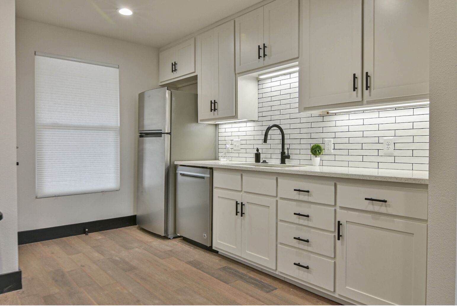 NEW 2BR | ♡ of Tall City★SPACIOUS★Central Location