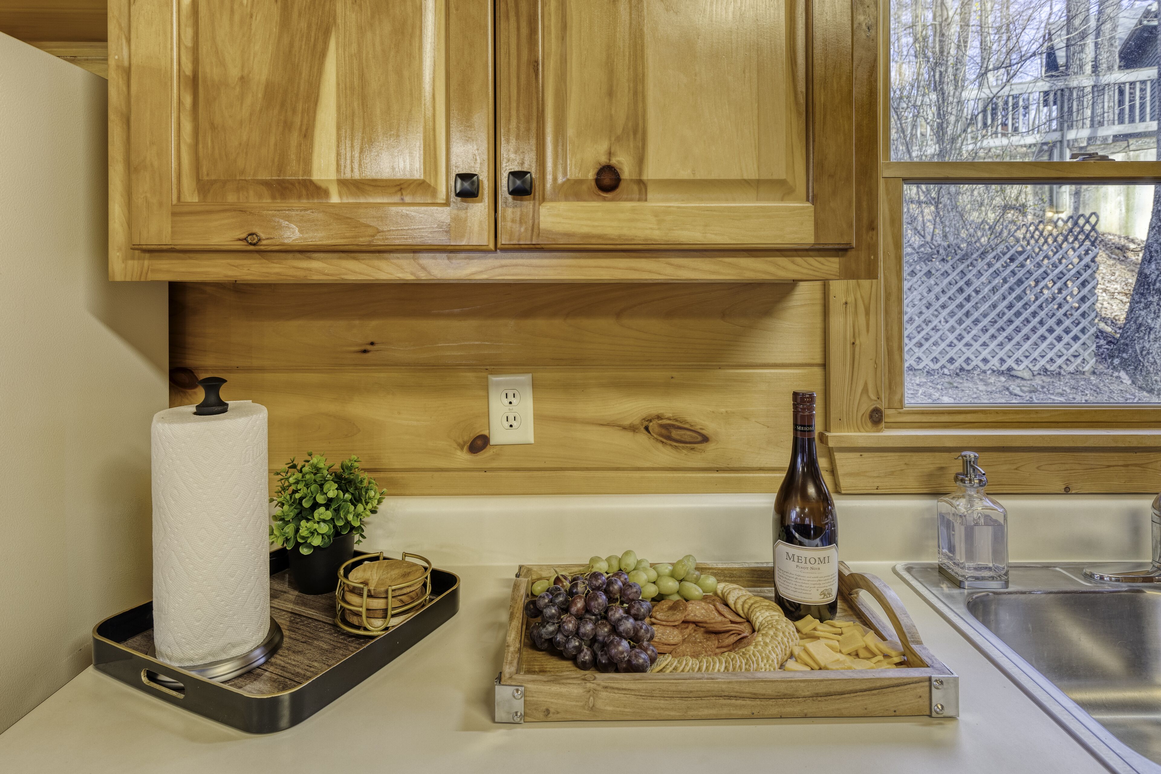 Fam Friendly❣️Hot Tub🔥Peloton🚲GameRM🕹Tennis Courts🎾InstaWorthy 📸