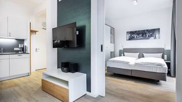 2 bedrooms, in-room safe, WiFi, bed sheets