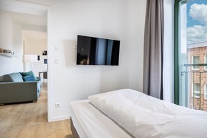 3 室のベッドルーム、セーフティボックス (室内)、WiFi、ベッドシーツ