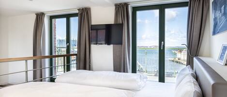 2 bedrooms, in-room safe, WiFi, bed sheets