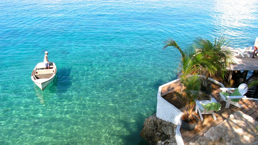 Sun Reef Village on Sea