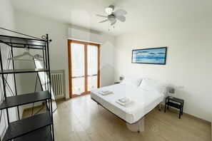 2 室のベッドルーム、WiFi、ベッドシーツ