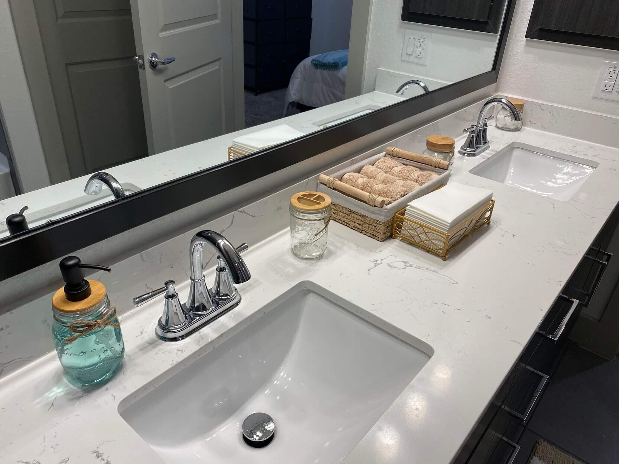 Luxury 1 Bedroom W/ Pool& Outdoor Amenities