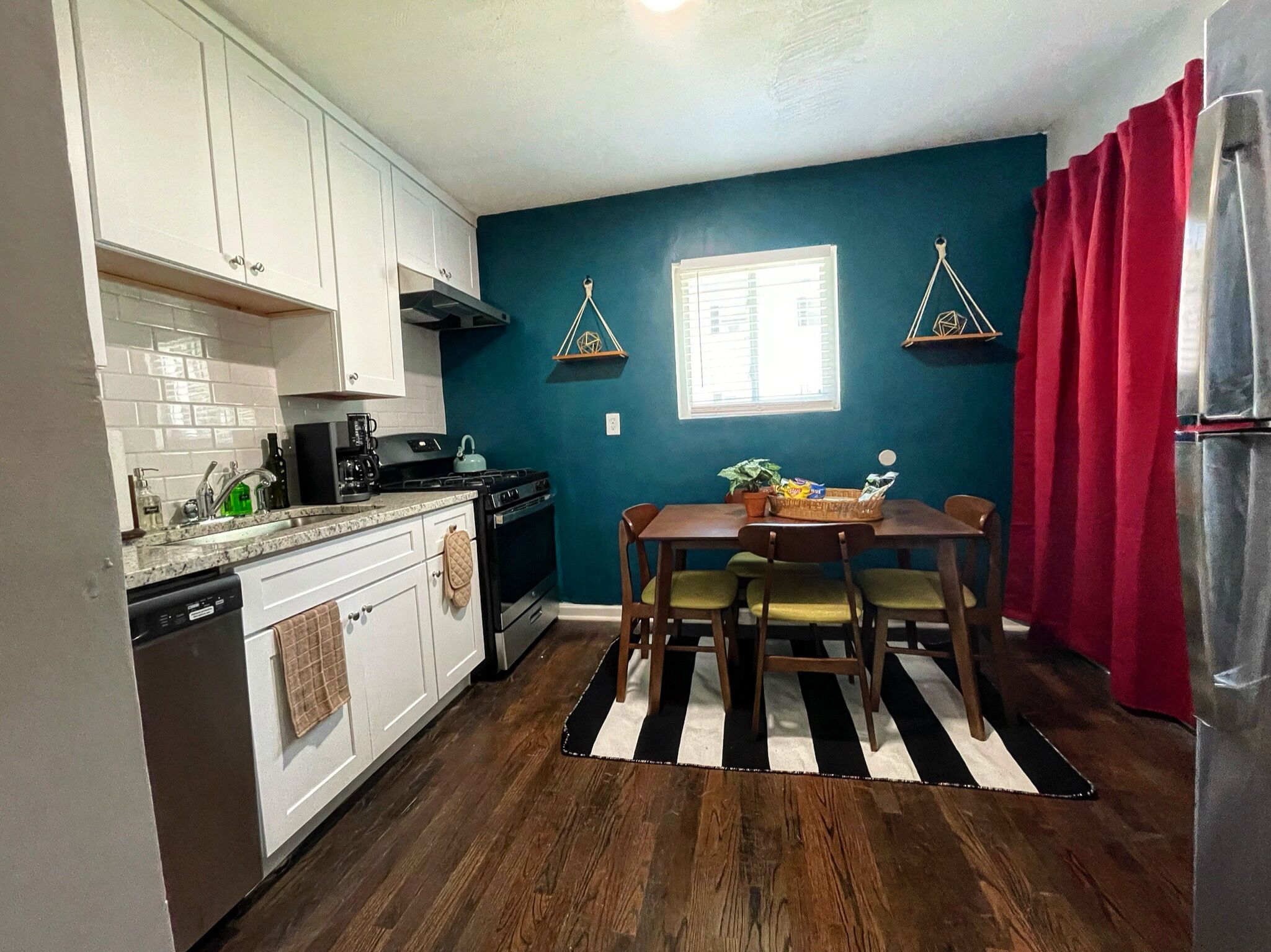 Bohemian Hideaway: 2 bed/1 bath. 2 mins from ATL!