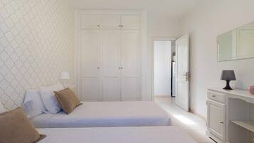 2 bedrooms, iron/ironing board, travel crib, free WiFi