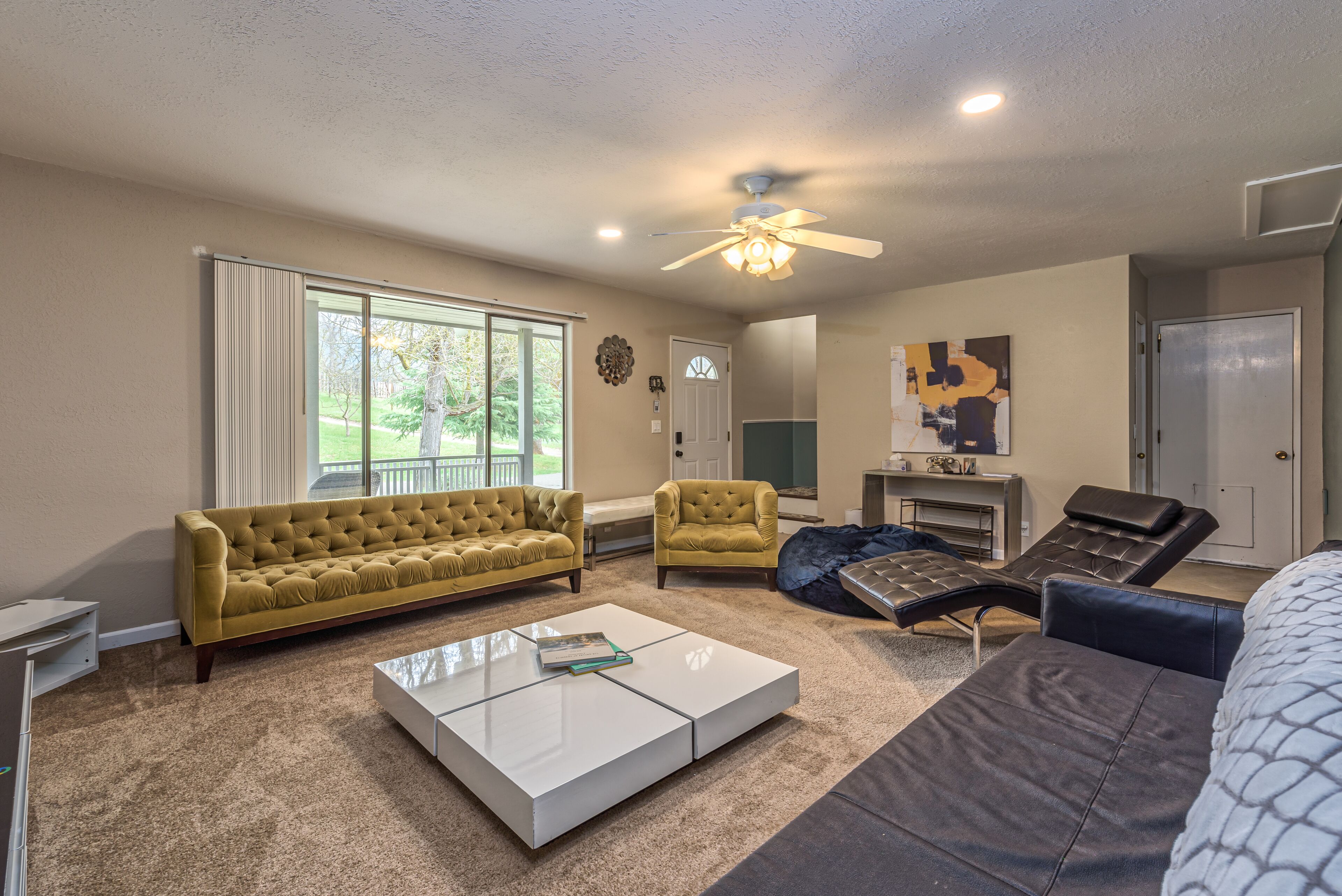 Blue Oak Oasis near Bass Lake and Yosemite!