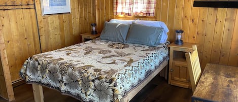 1 bedroom, desk, free WiFi, bed sheets