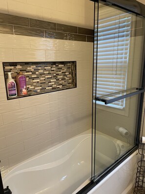 Combined shower/tub, hair dryer, towels, soap - Newly remodeled home in quiet neighborhood (La Crosse)