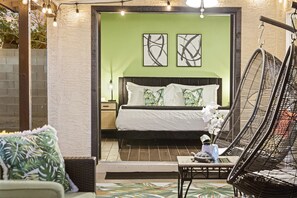 4 chambres, bureau, fer et planche à repasser, accès au Wi-Fi (inclus)